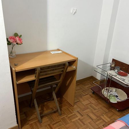 フィゲラスHabitacion Doble En Figueresアパートメント エクステリア 写真